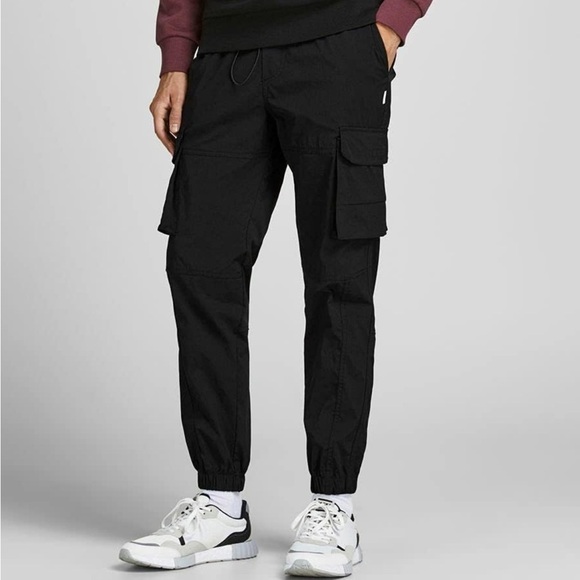 Jack & Jones mens JJIGORDON JUROSS CARGO AKM
BLACK Cargo Pants - Picture 3 of 16